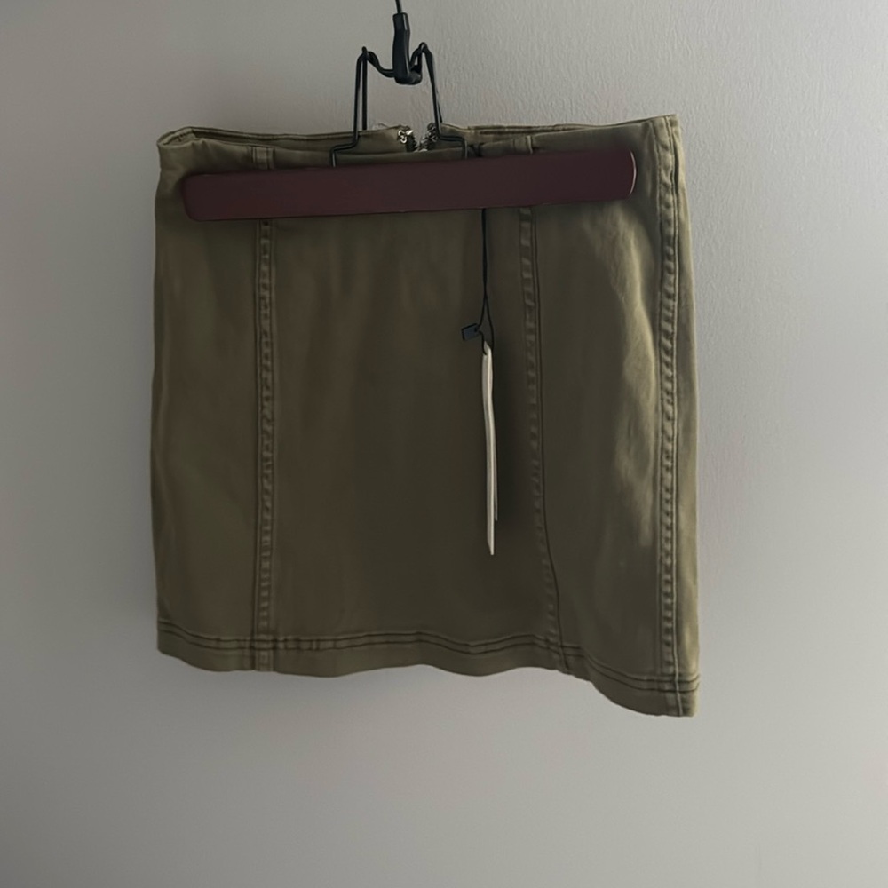 Army Green mini skirt NEVER WORN